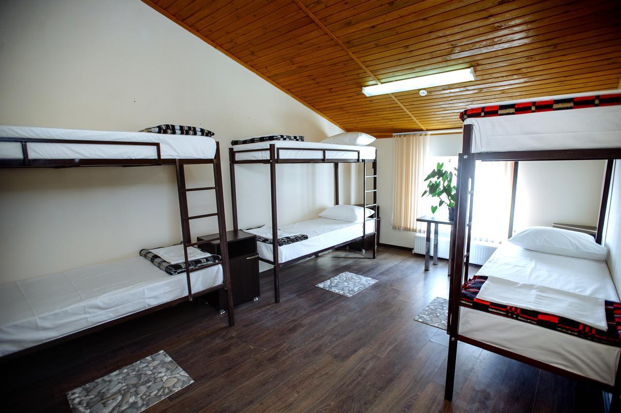 Your Hostel Chişinău Esterno foto